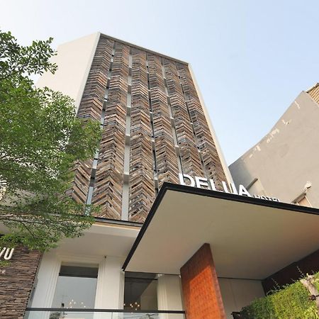 Delua Hotel Jakarta Exteriör bild
