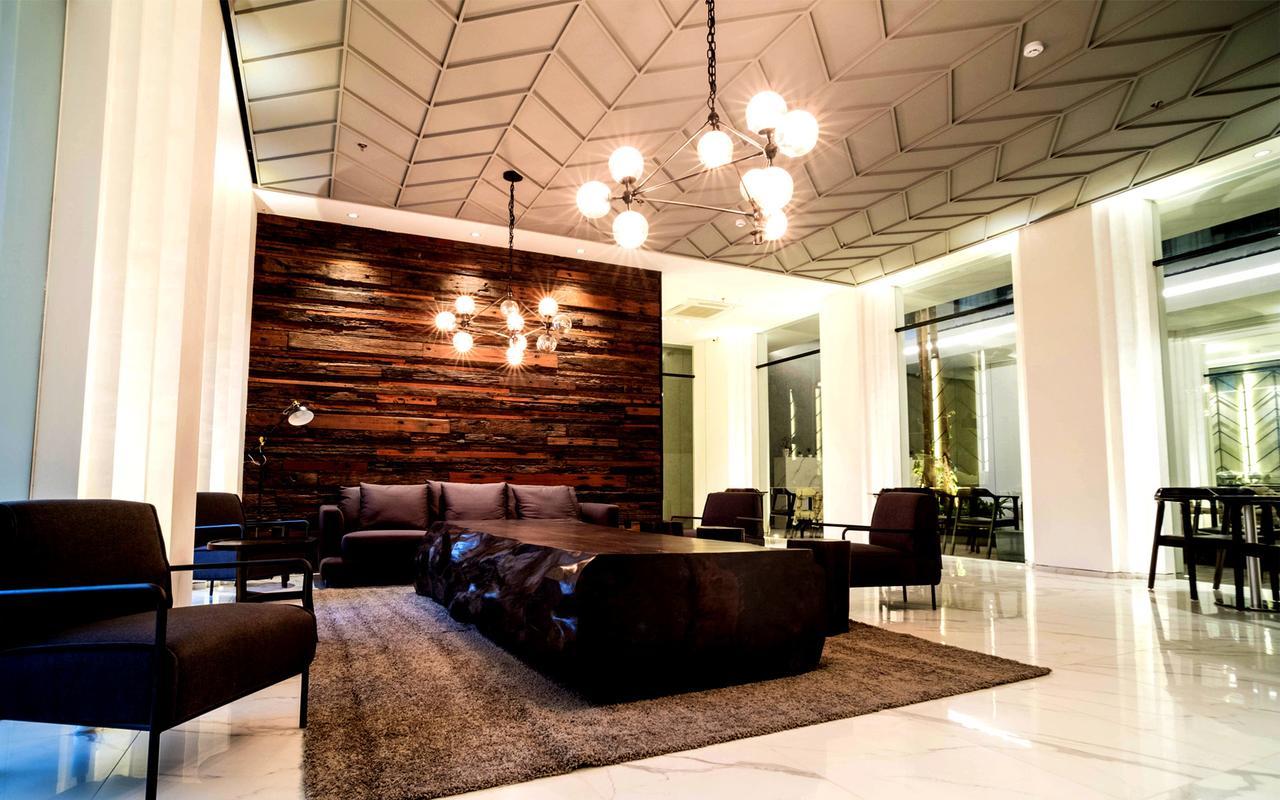 Delua Hotel Jakarta Exteriör bild