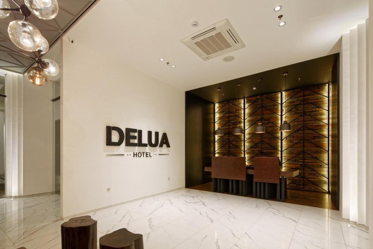 Delua Hotel Jakarta Exteriör bild